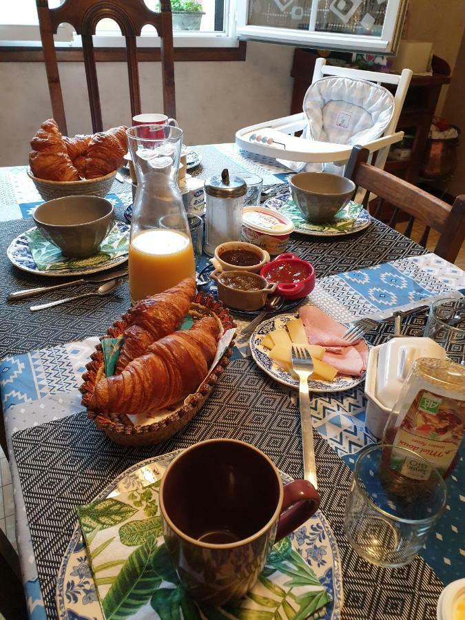 Au Nid De La Madeleine Bed & Breakfast Gaillac Exterior foto
